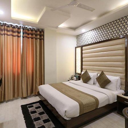 Hotel Mannat International By Mannat Νέο Δελχί Εξωτερικό φωτογραφία