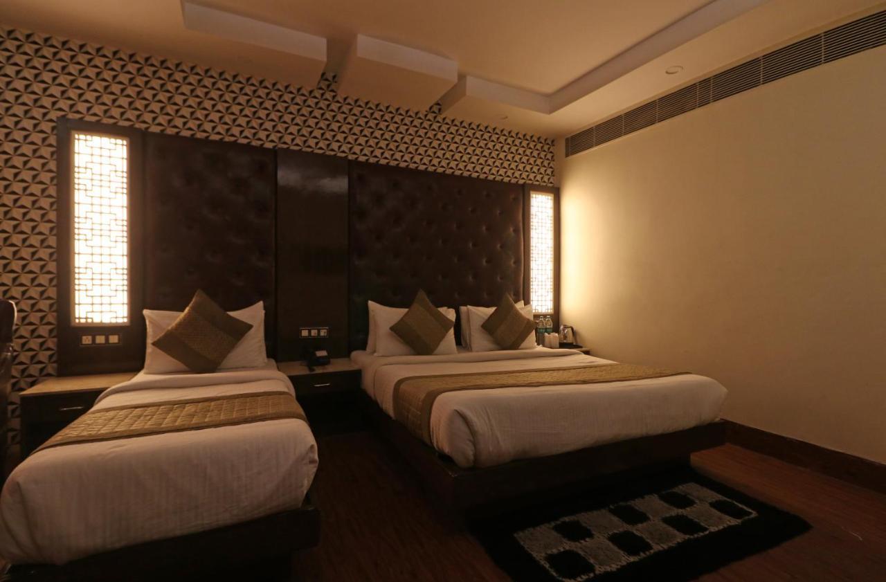 Hotel Mannat International By Mannat Νέο Δελχί Εξωτερικό φωτογραφία