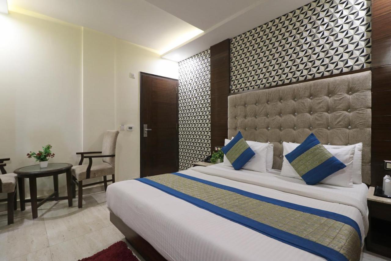 Hotel Mannat International By Mannat Νέο Δελχί Εξωτερικό φωτογραφία