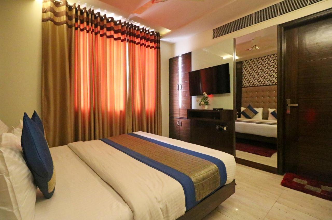 Hotel Mannat International By Mannat Νέο Δελχί Εξωτερικό φωτογραφία