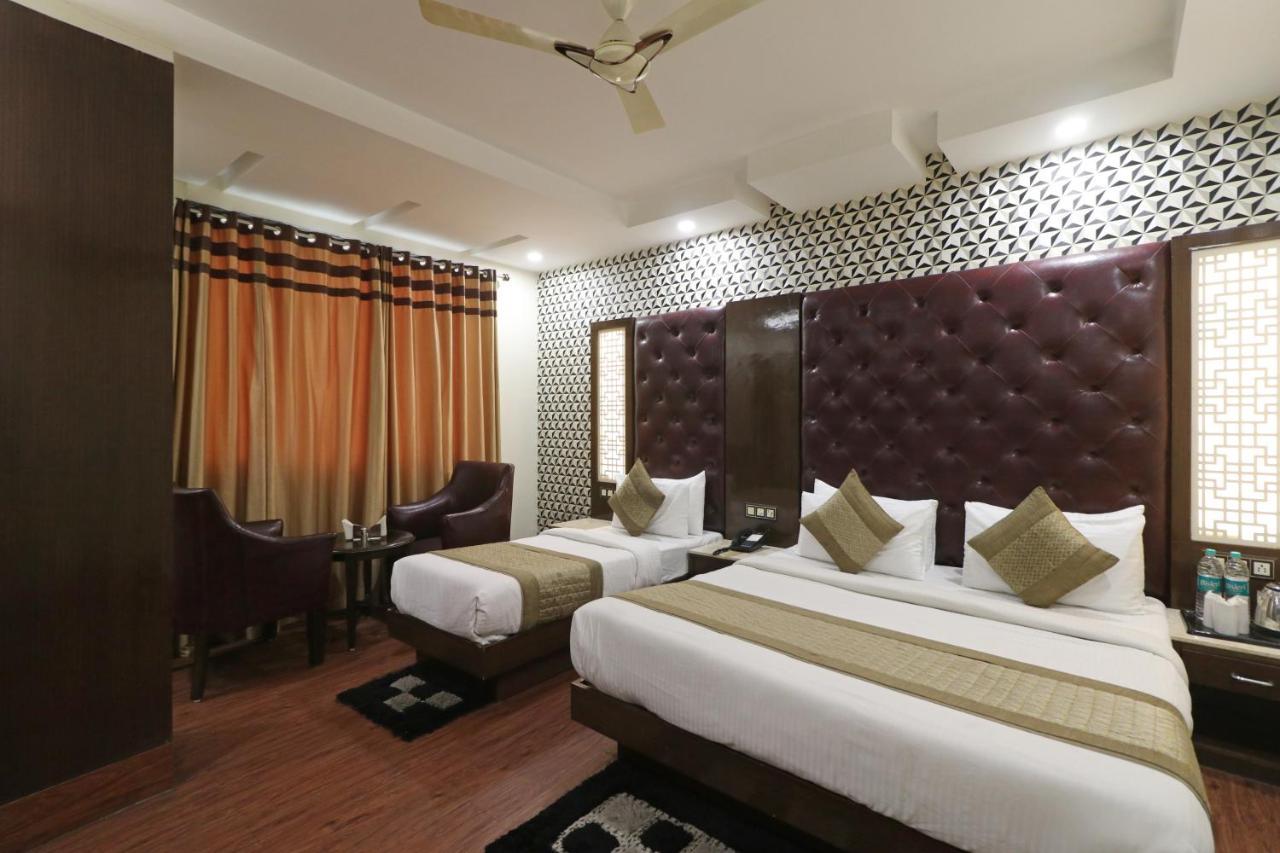 Hotel Mannat International By Mannat Νέο Δελχί Εξωτερικό φωτογραφία