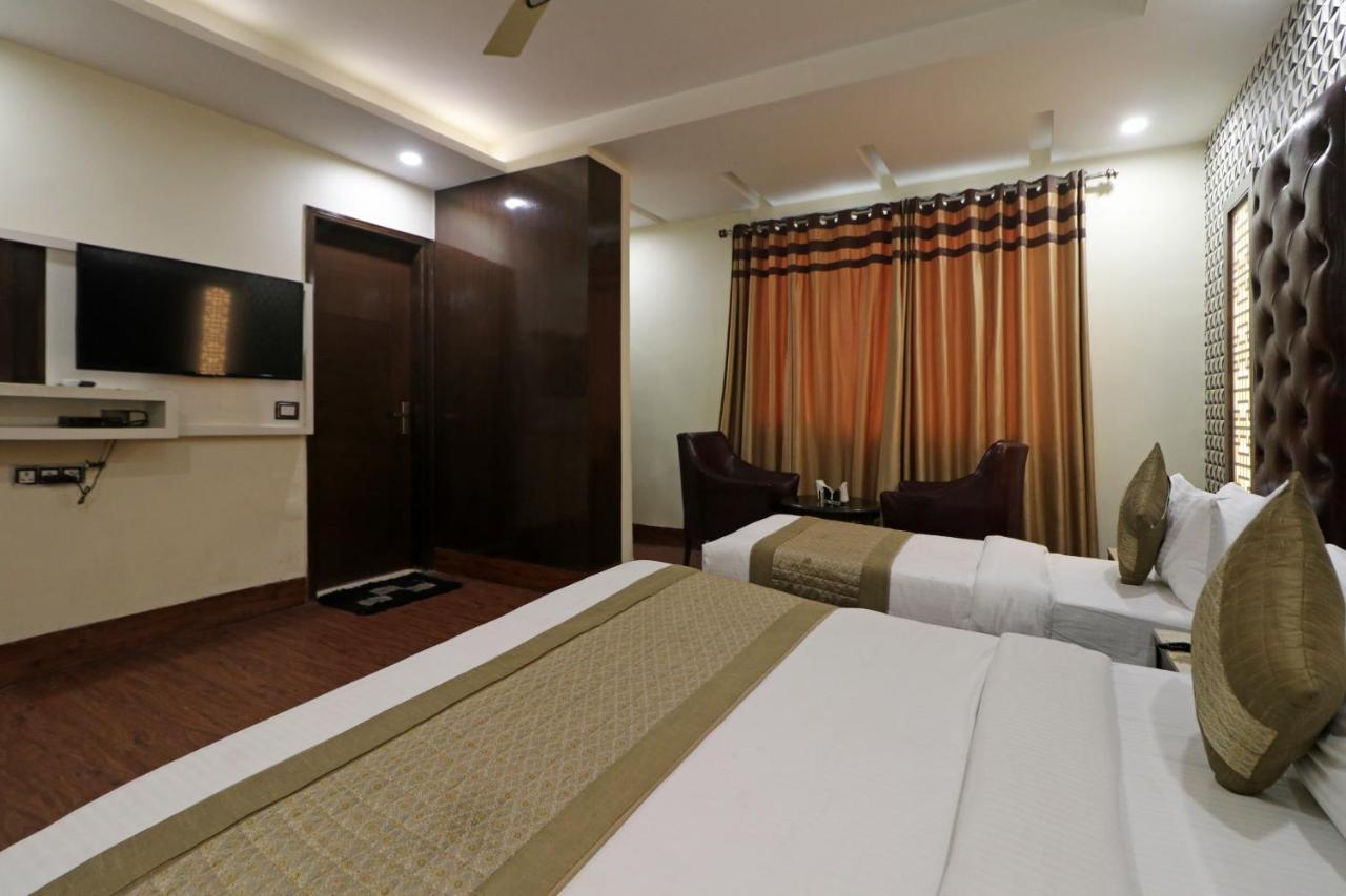 Hotel Mannat International By Mannat Νέο Δελχί Εξωτερικό φωτογραφία