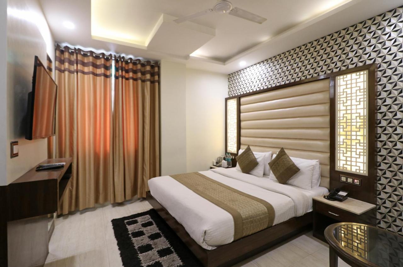 Hotel Mannat International By Mannat Νέο Δελχί Εξωτερικό φωτογραφία