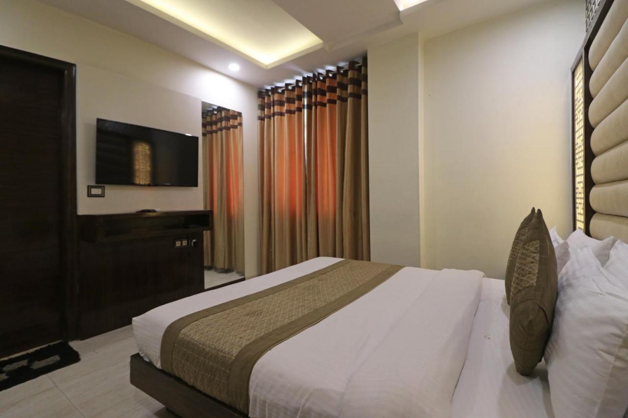 Hotel Mannat International By Mannat Νέο Δελχί Εξωτερικό φωτογραφία