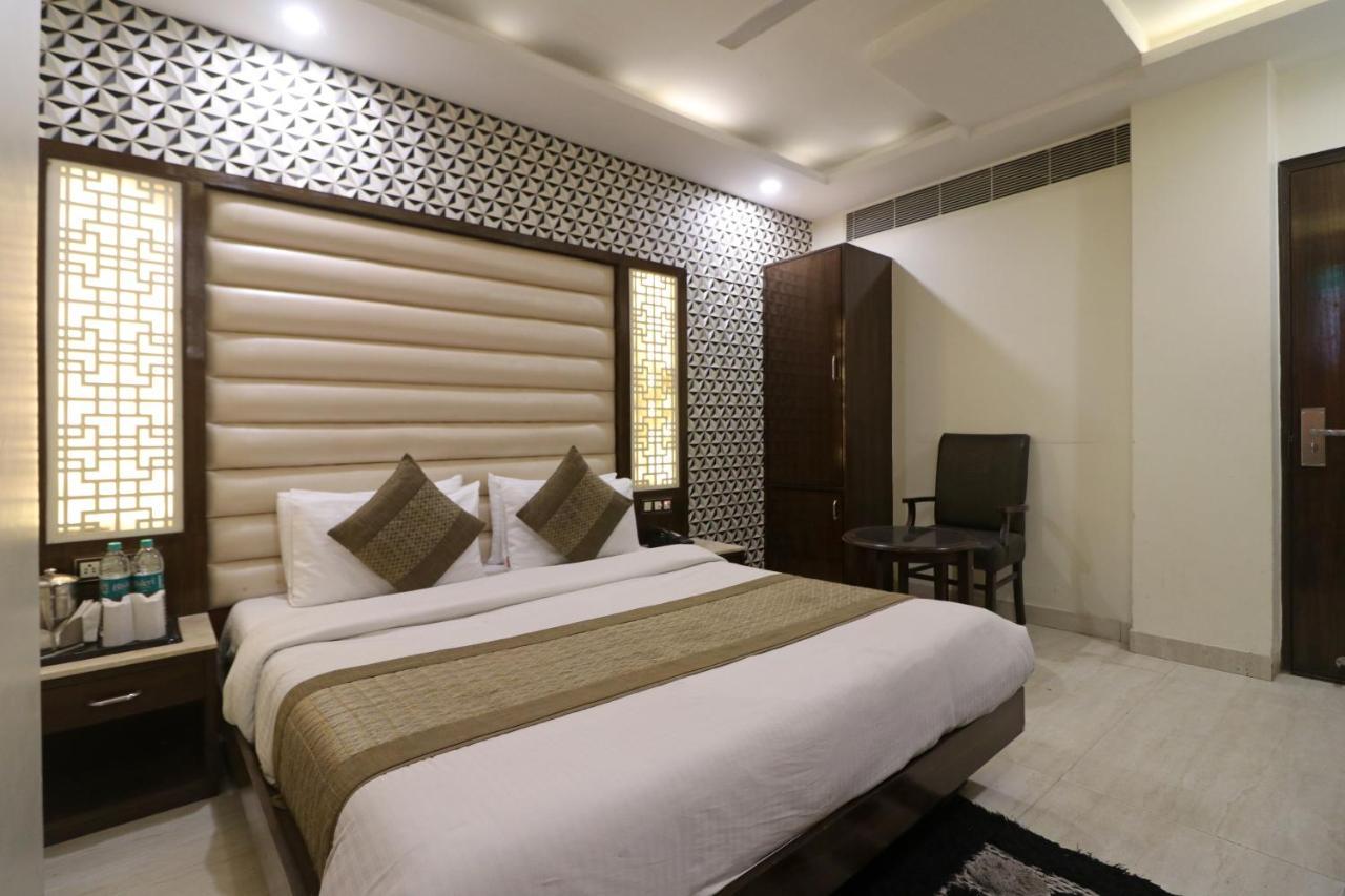 Hotel Mannat International By Mannat Νέο Δελχί Εξωτερικό φωτογραφία