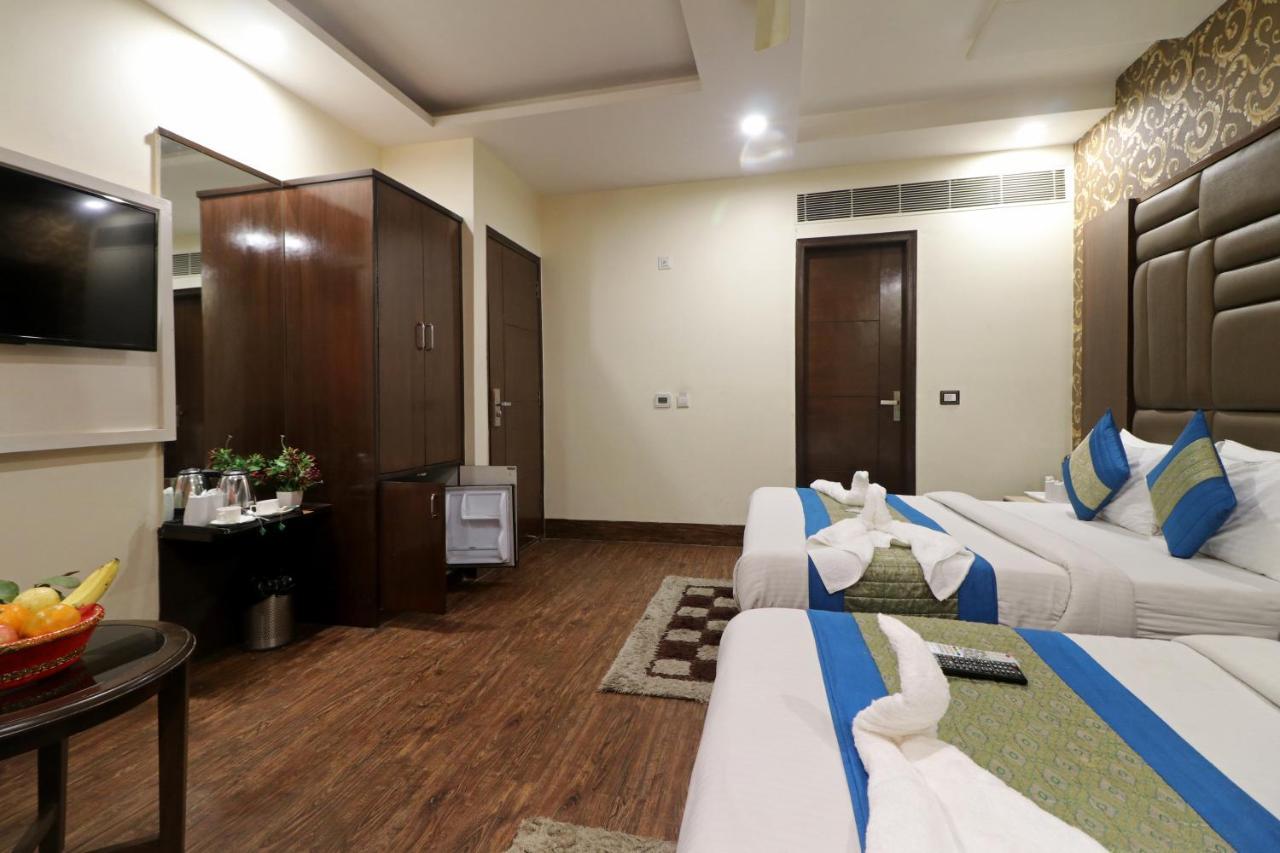 Hotel Mannat International By Mannat Νέο Δελχί Εξωτερικό φωτογραφία