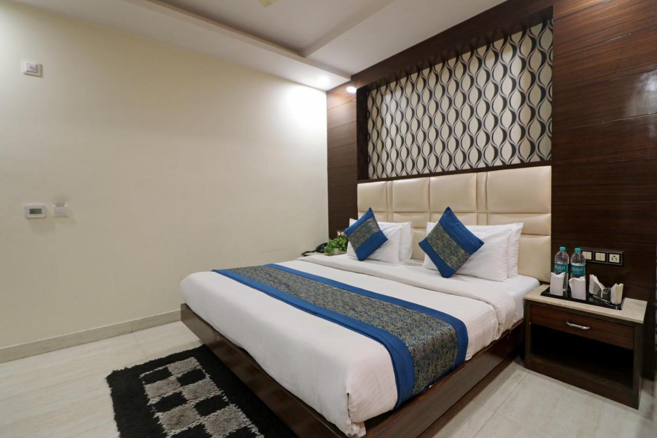 Hotel Mannat International By Mannat Νέο Δελχί Εξωτερικό φωτογραφία