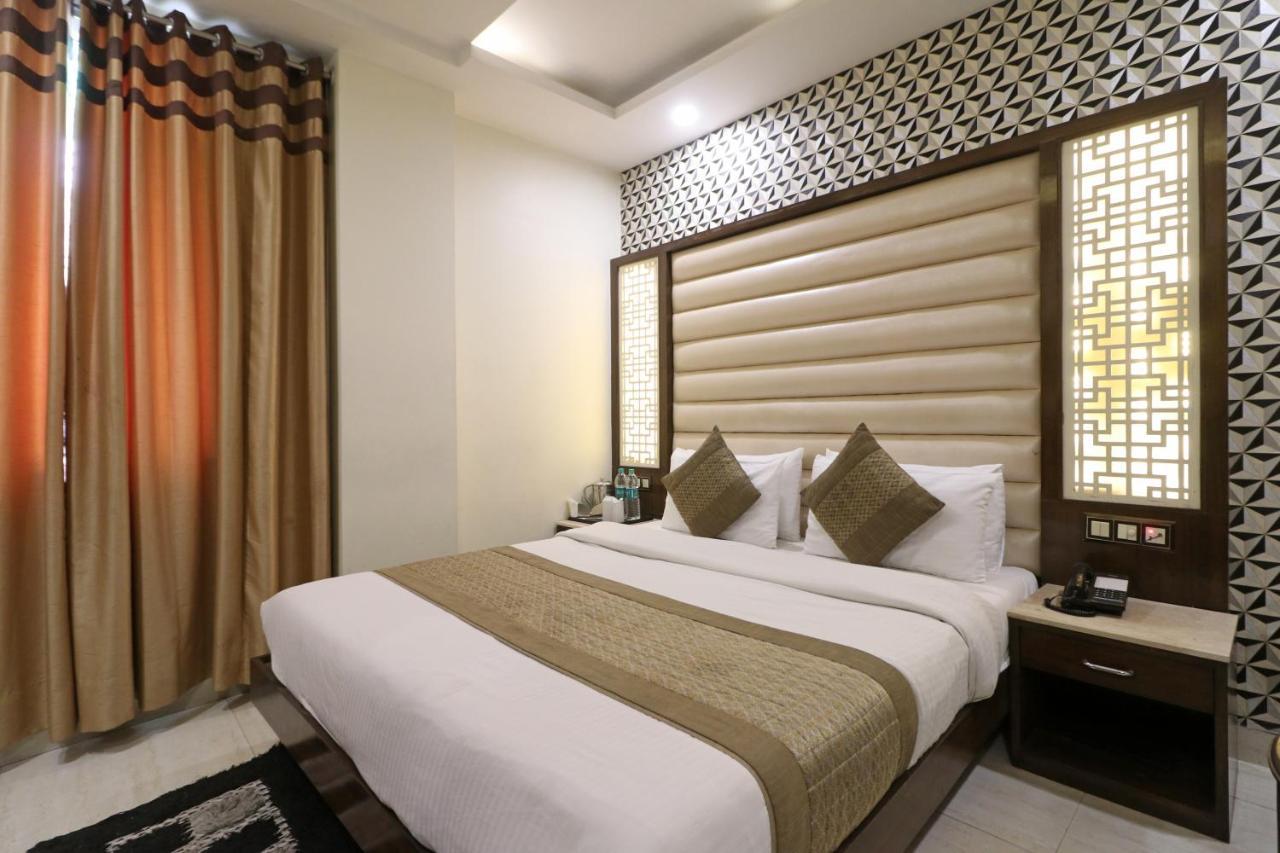 Hotel Mannat International By Mannat Νέο Δελχί Εξωτερικό φωτογραφία